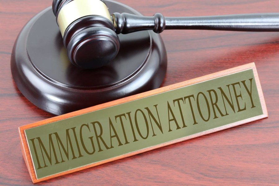 5 Ways An Immigration Attorney Can Help Build Your Case