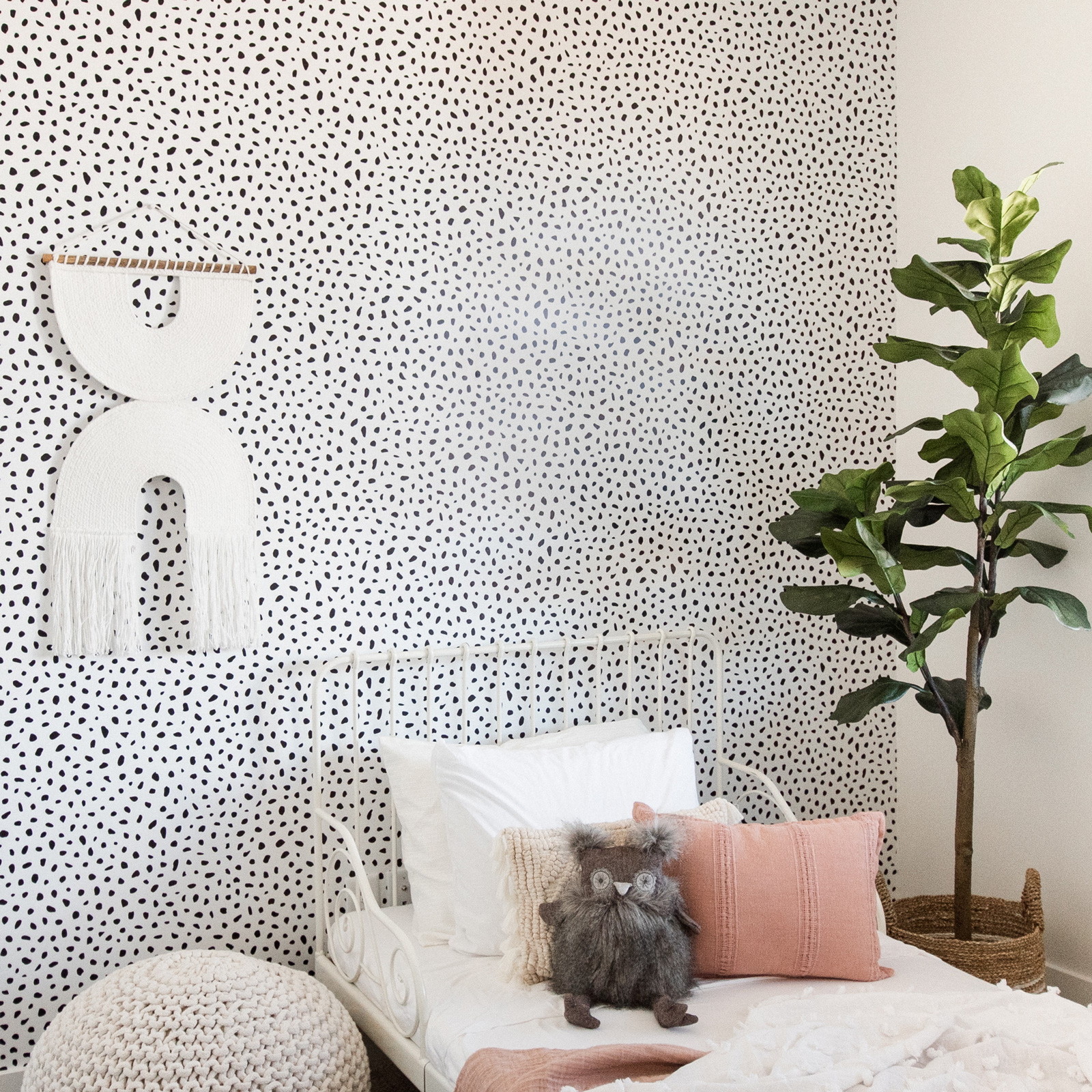 How To Do a Quick Home Makeover With Removable Wallpaper