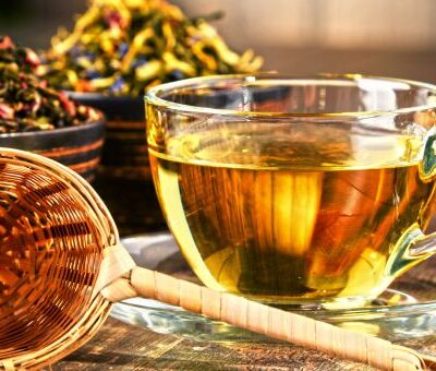 9 Reasons Why WFH Employees Should Start Drinking Organic Tea