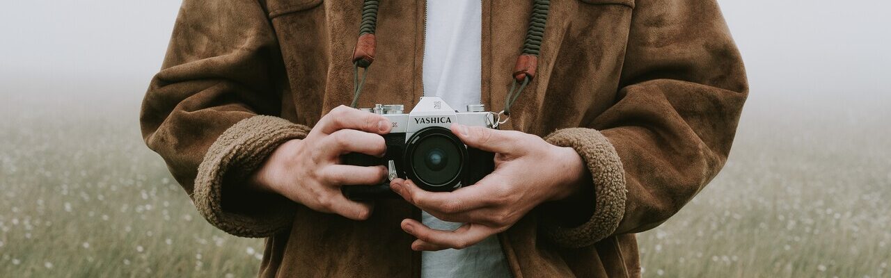 The Best Cameras for Traveling and Vlogging in 2022