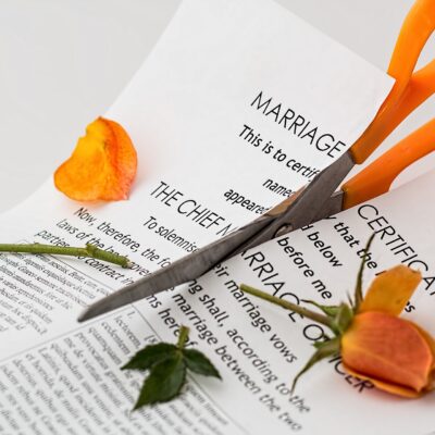 How to Protect Your Personal Finances During a Divorce Process